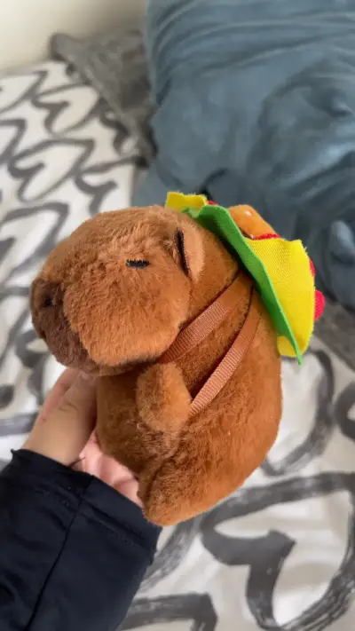 Llavero peluche capybara - miniatura 5