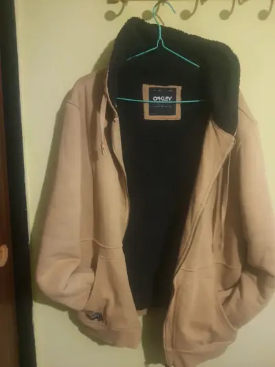 Buzo beige con forro polar - miniatura 1