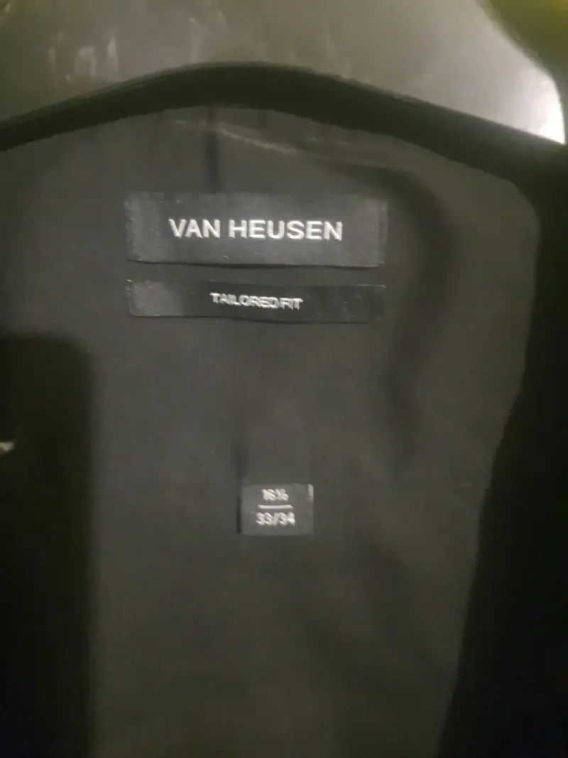 Camisa negra Van Heusen - 2
