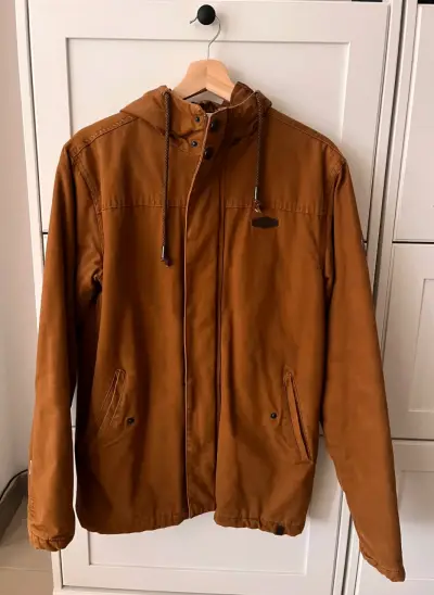 Chaqueta marrón capucha - miniatura 1