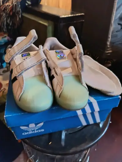 Zapatillas blancas Adidas niño - miniatura 1