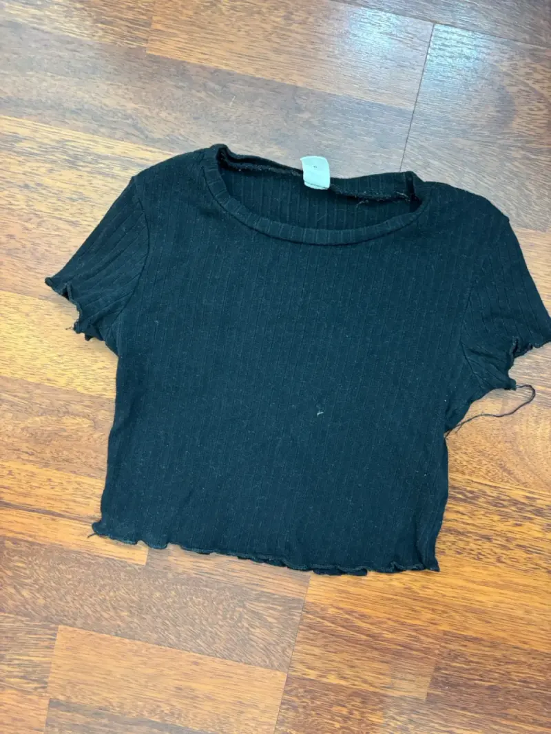 Polera negra de algodón - 1