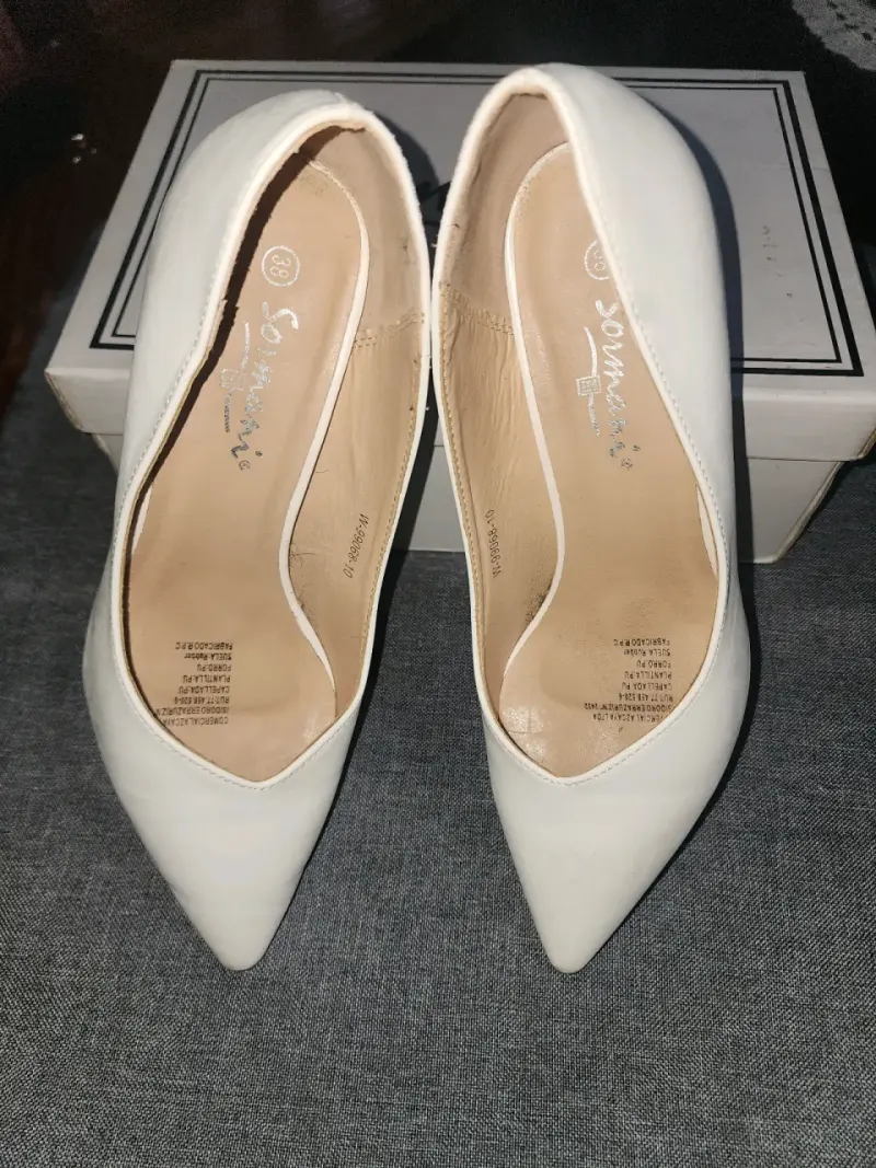 Zapatos de tacón blancos - 2
