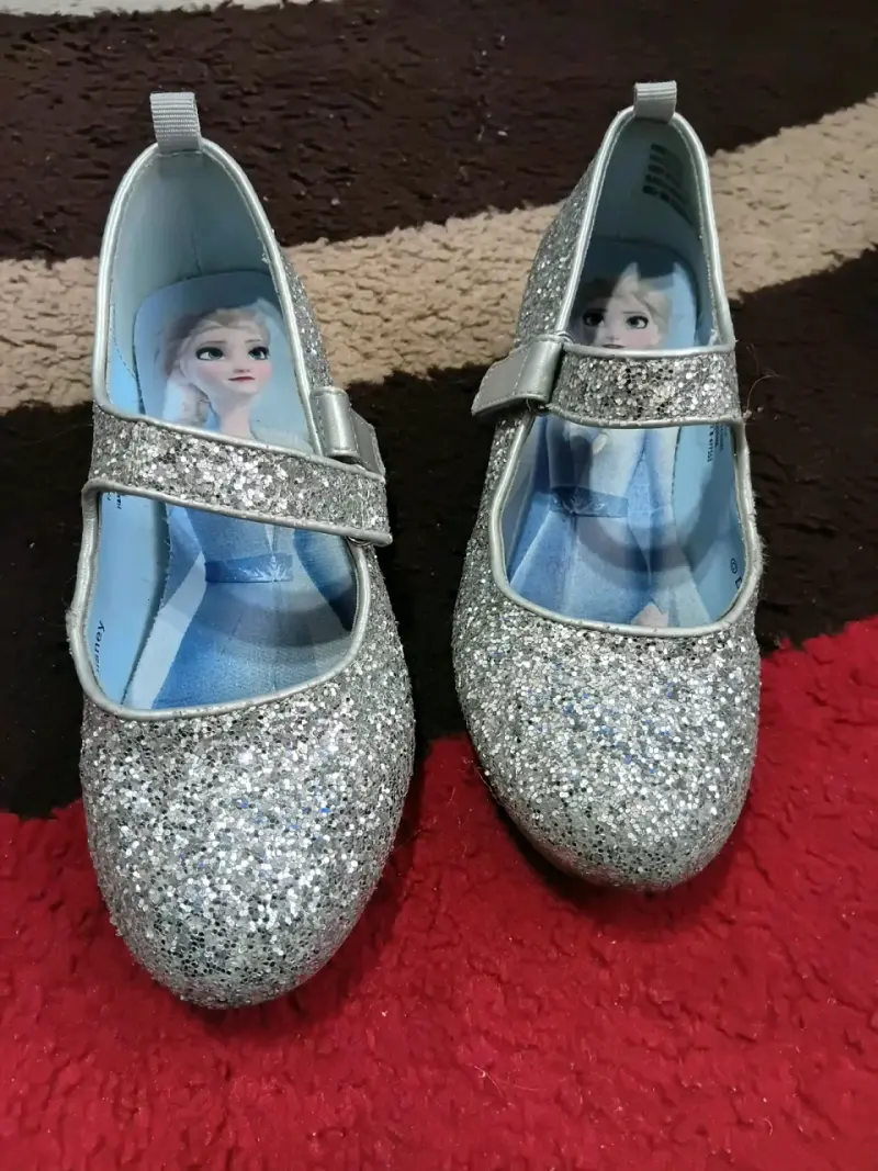 Zapatos de fiesta plateados talla 30 y 29 - 3