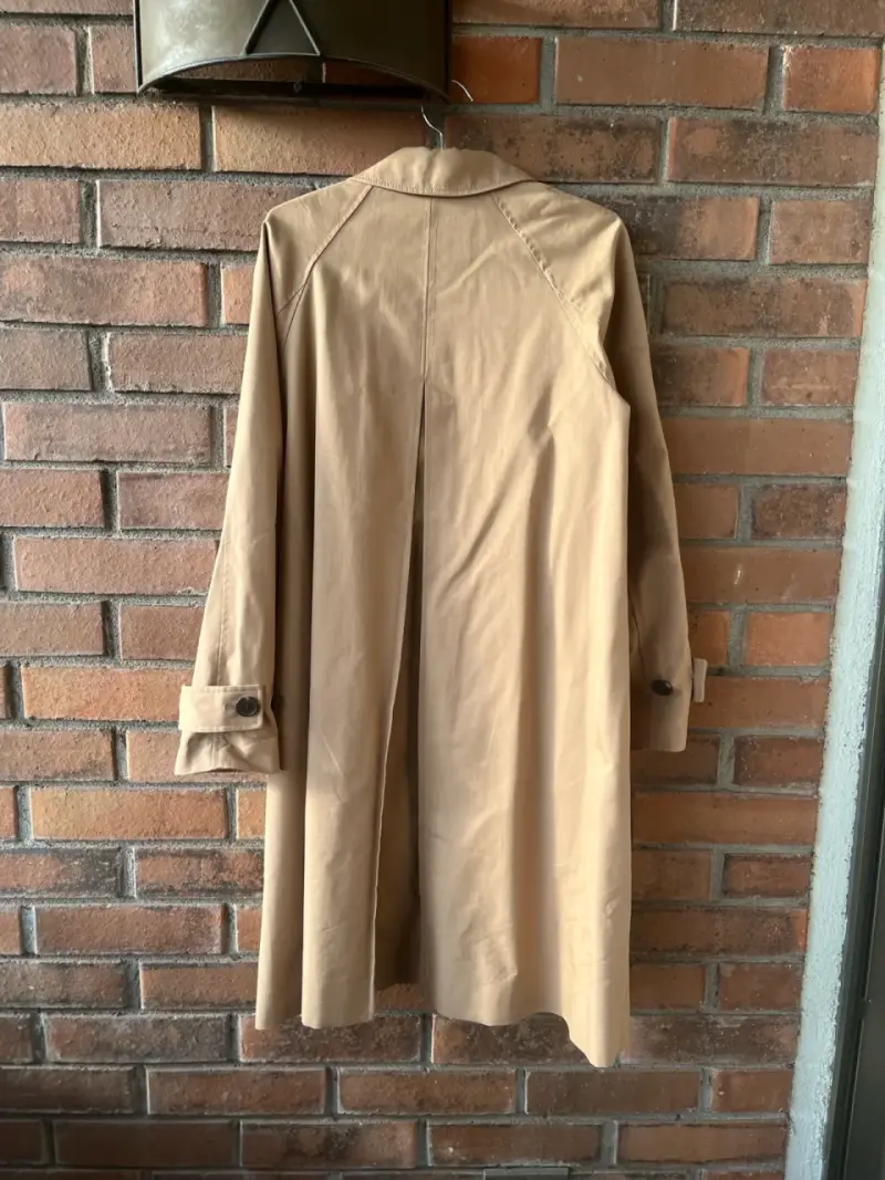 Trench beige clásico xs oversize - 4