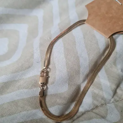 Pulsera de cadena dorada - miniatura 3
