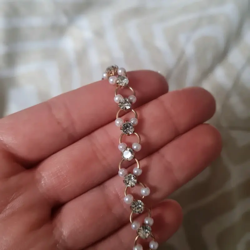 Pulsera con perlas y cristales - 1