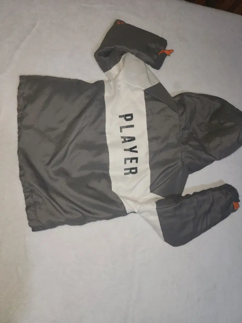 Chaqueta infantil con capucha gris - 3
