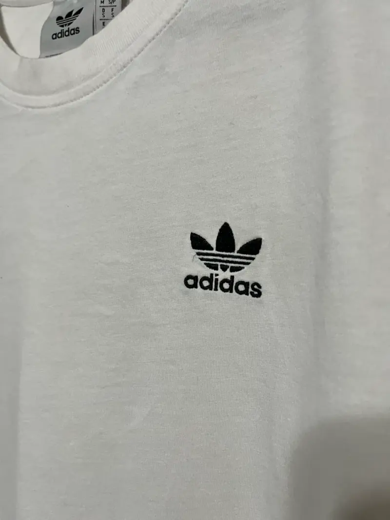 Polera blanca Adidas - 1