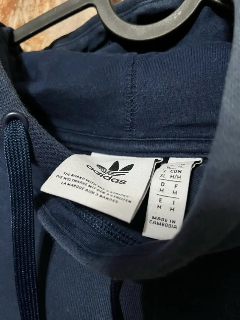 Polerón azul Adidas con capucha - 3