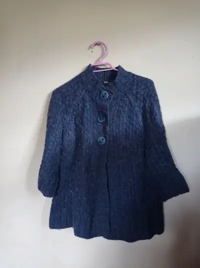 Cardigan azul de punto grueso - miniatura 1
