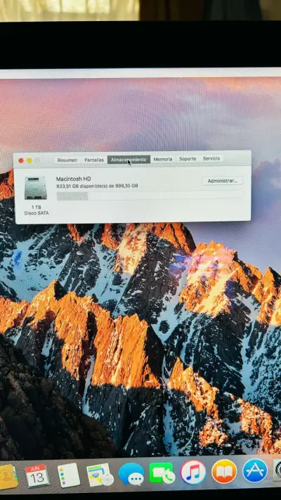 iMac con teclado y mouse - miniatura 5