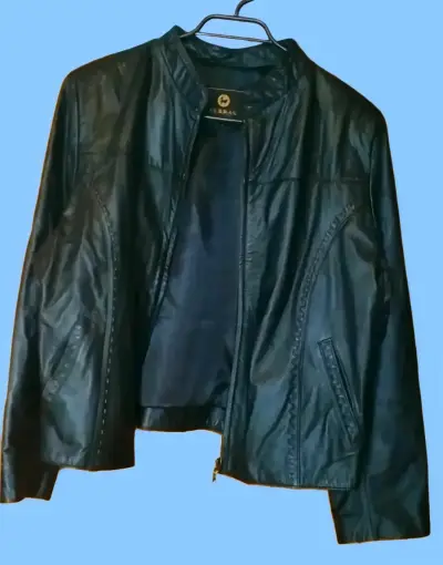 Chaqueta cuero - miniatura 1
