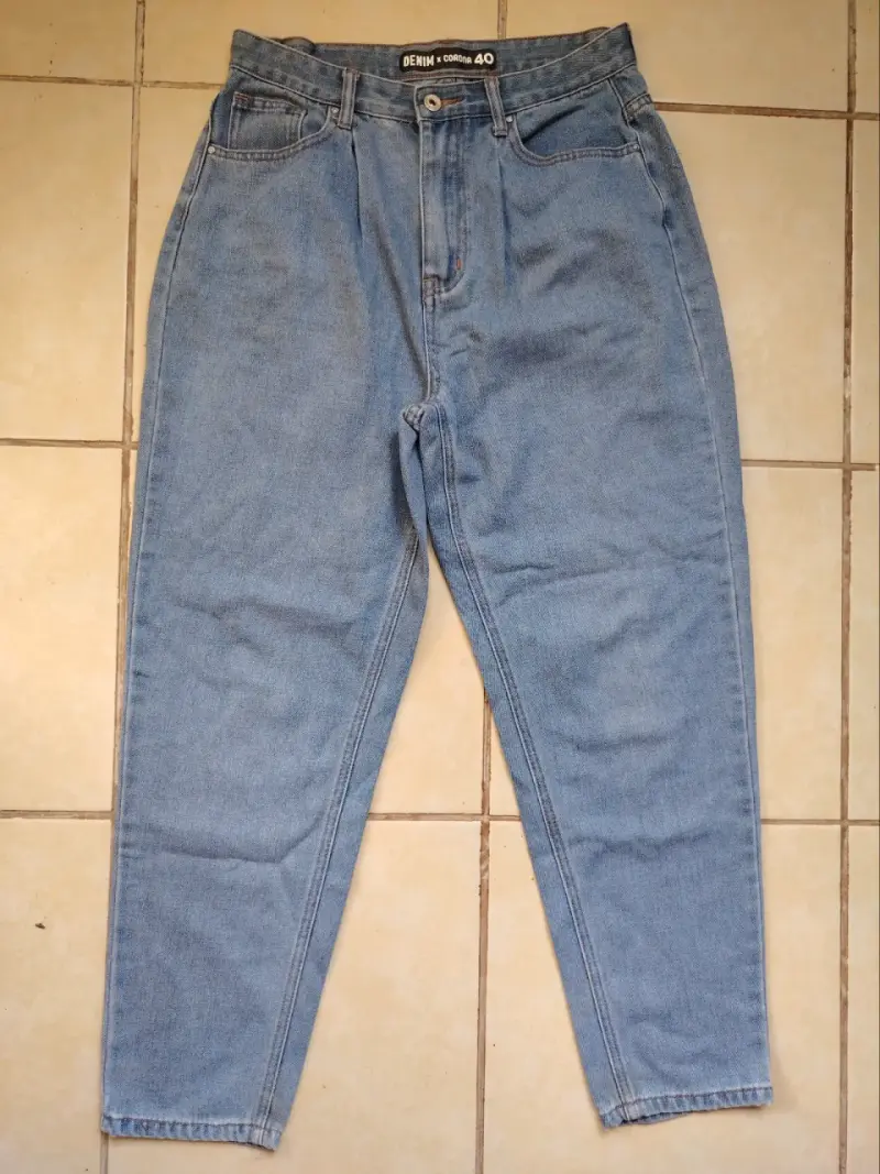 Jeans azules de tiro alto - 2