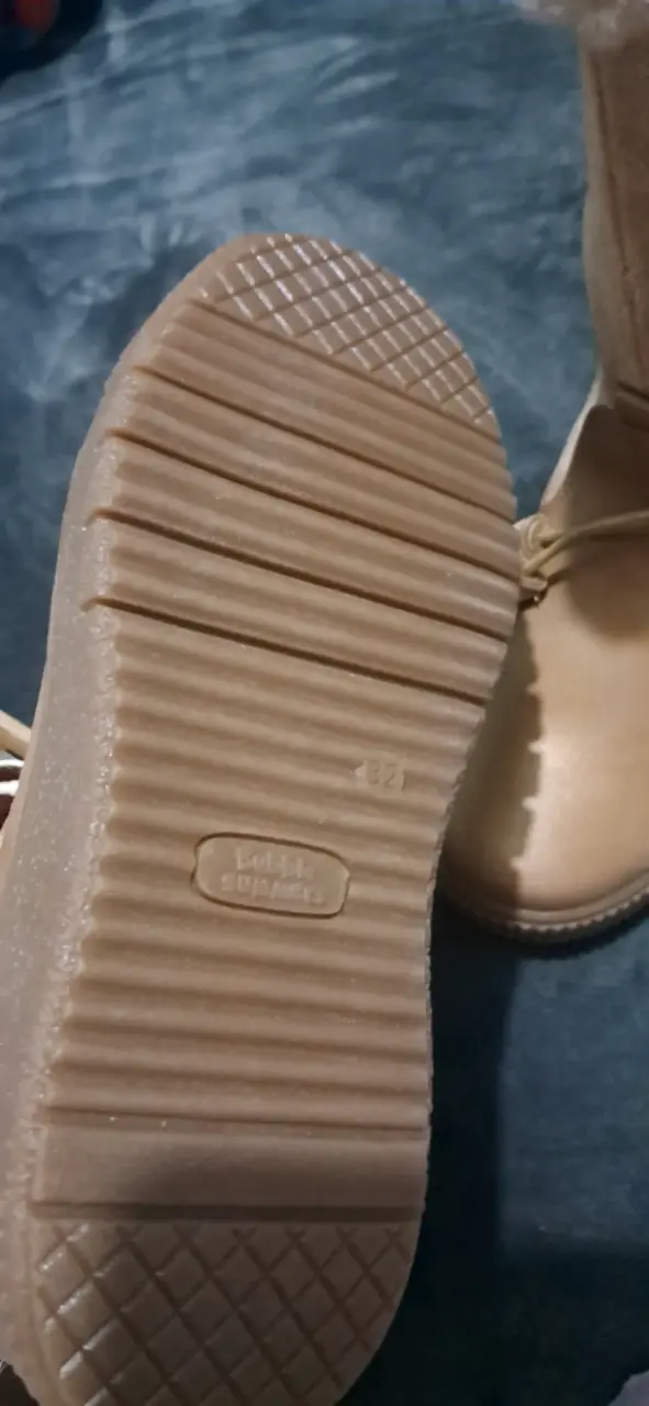 Botas beige con forro peludo - 4