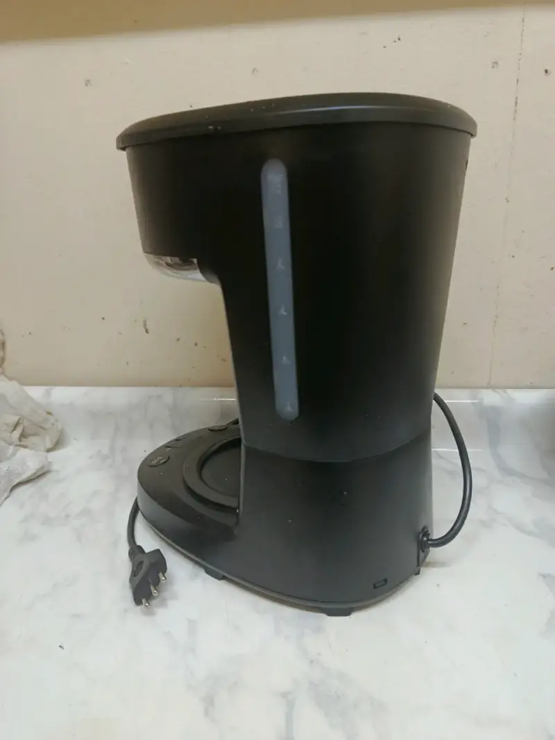 Cafetera Oster negra - 2