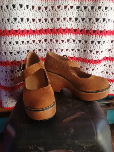 Zapatos de tacón café - miniatura 2