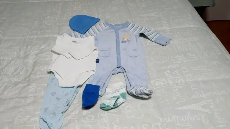 Conjunto de ropa para bebé - 2