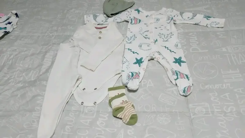 Conjunto de ropa para bebé - 4