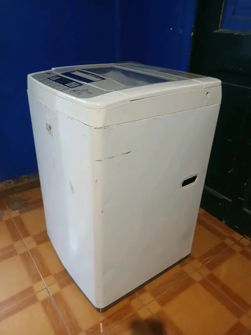 Lavadora LG Fuzzy Logic 7kg - 4