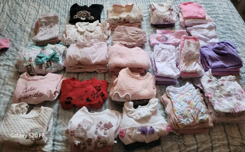 Lote de ropa infantil variada