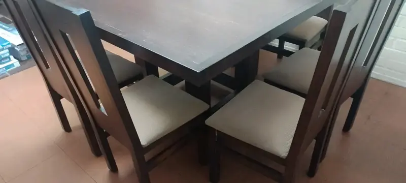 Juego de comedor madera oscuro - 4
