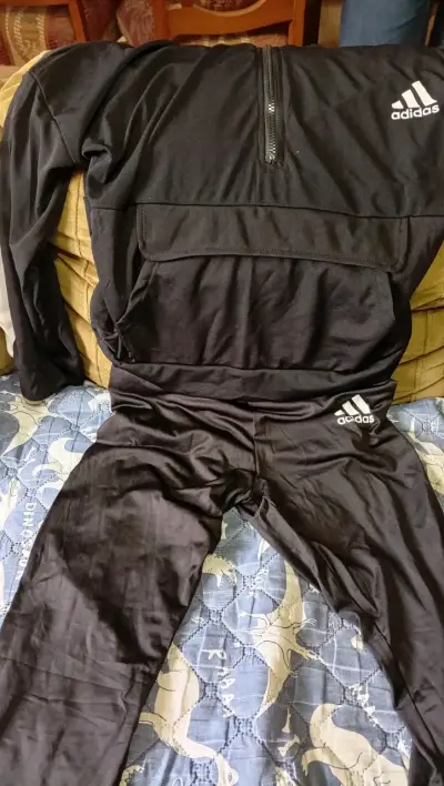 Conjunto deportivo Nike blanco y negro - miniatura 4