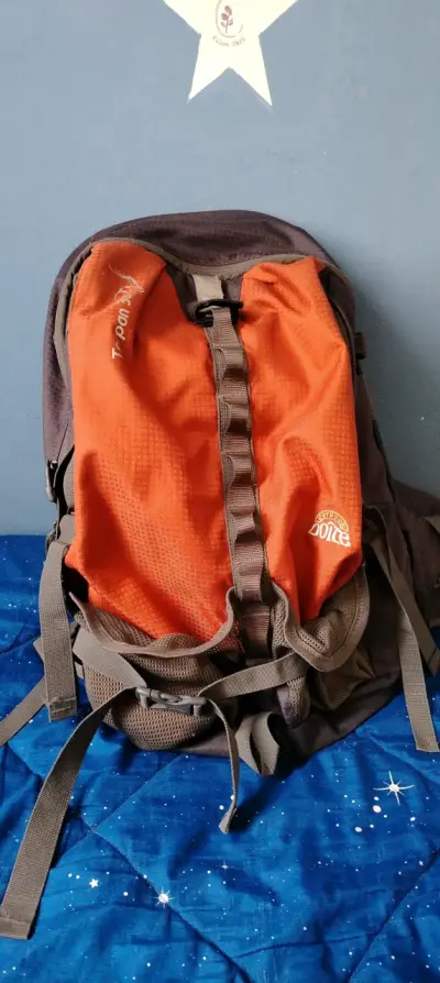 Mochila outdoor tapan 38lt - miniatura 1
