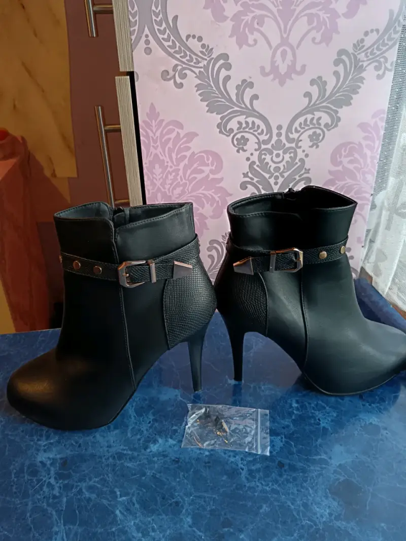 Botines negros de tacón alto - 2