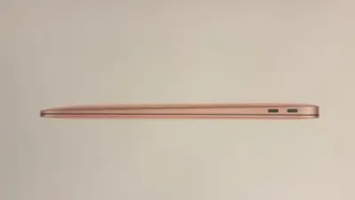 MacBook Air Retina 13 - miniatura 1