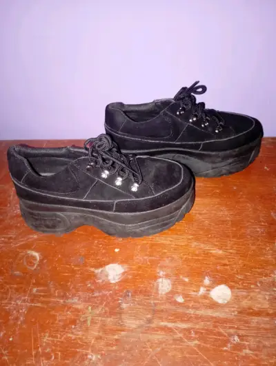 Zapatos de plataforma negros - miniatura 1