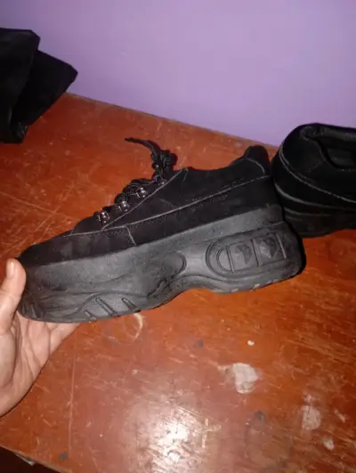 Zapatos de plataforma negros - miniatura 3