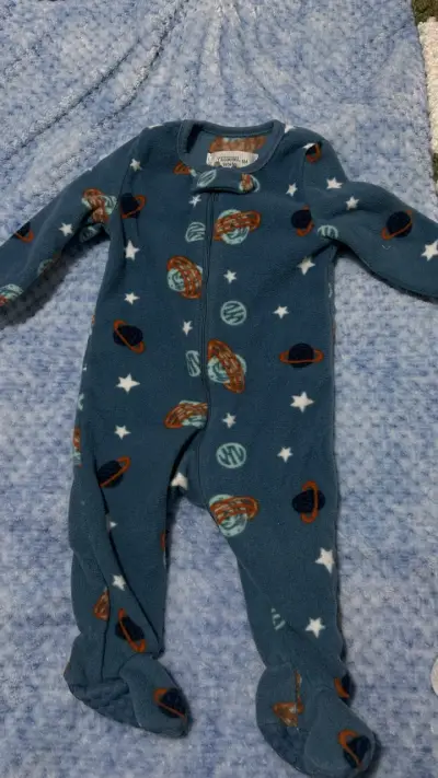 Pijama polar bebé con estampado - miniatura 1