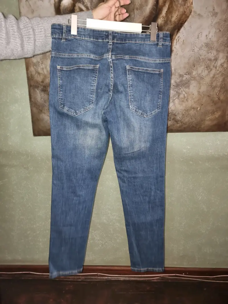 Jeans azul con rayas laterales - 2