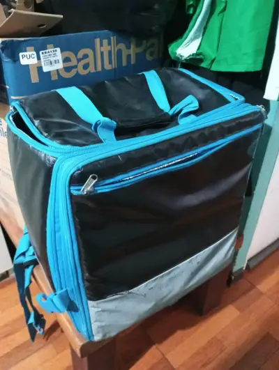 Mochila térmica azul y negro - miniatura 2