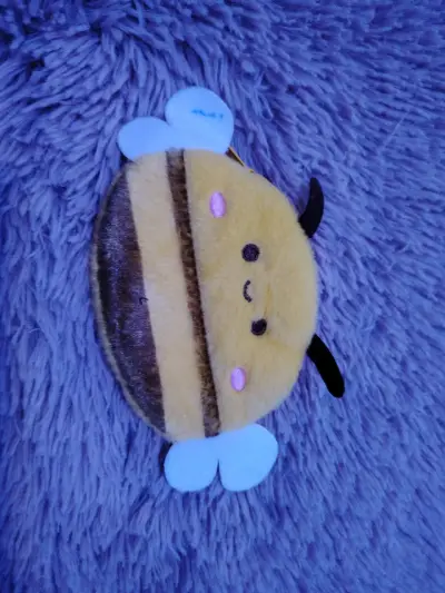 Monedero peluche abejita - miniatura 1