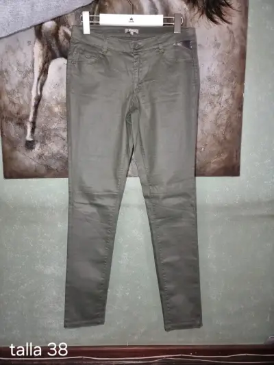 Pantalones verdes talla 38 - miniatura 1