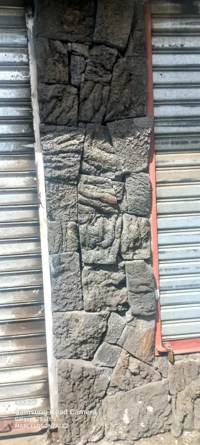 Piedra volcánica y laja para construcción - miniatura 2