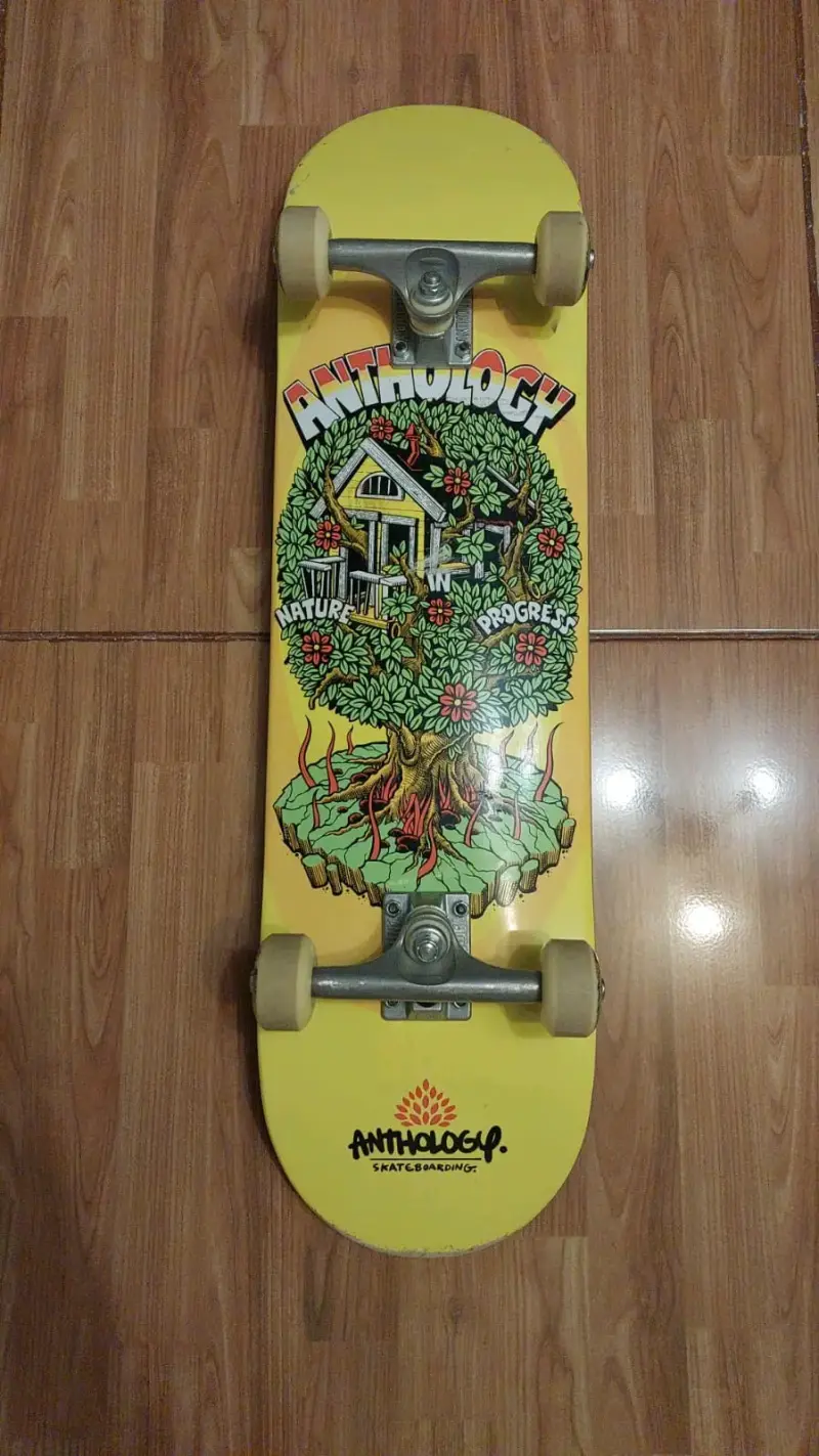 Skateboard Anthology amarillo - 1