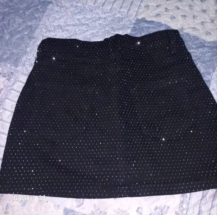 Falda negra con brillo - 2
