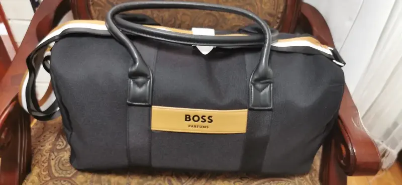 Bolso Boss negro grande