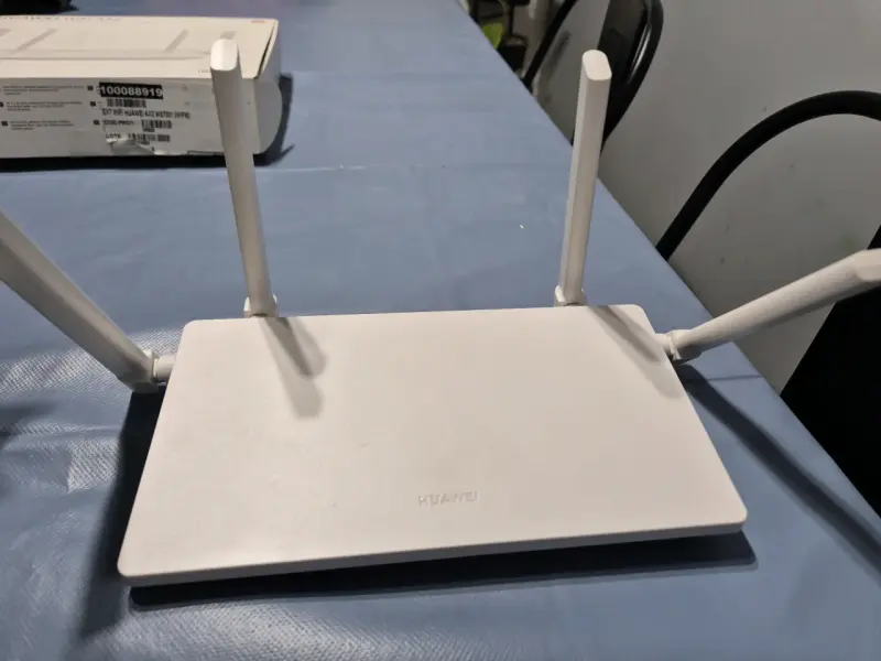 Router Huawei AX2 blanco Ws7001 1500 Mbps - 1