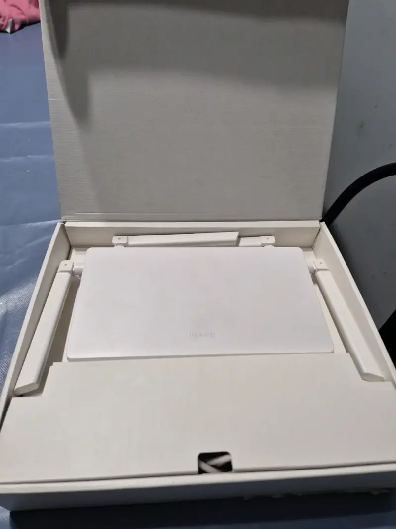 Router Huawei AX2 blanco Ws7001 1500 Mbps - 4