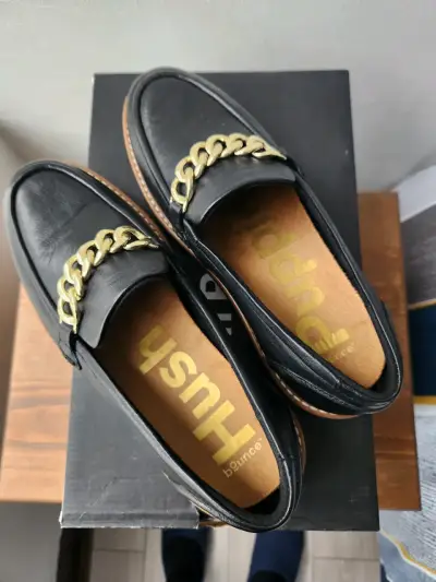 Mocasines negros con cadena dorada - miniatura 1