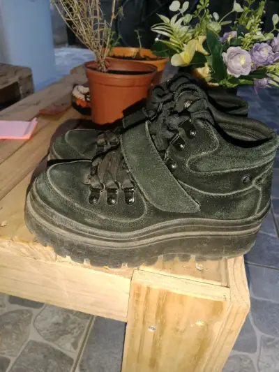 Botas de montaña negras c/moran - miniatura 1