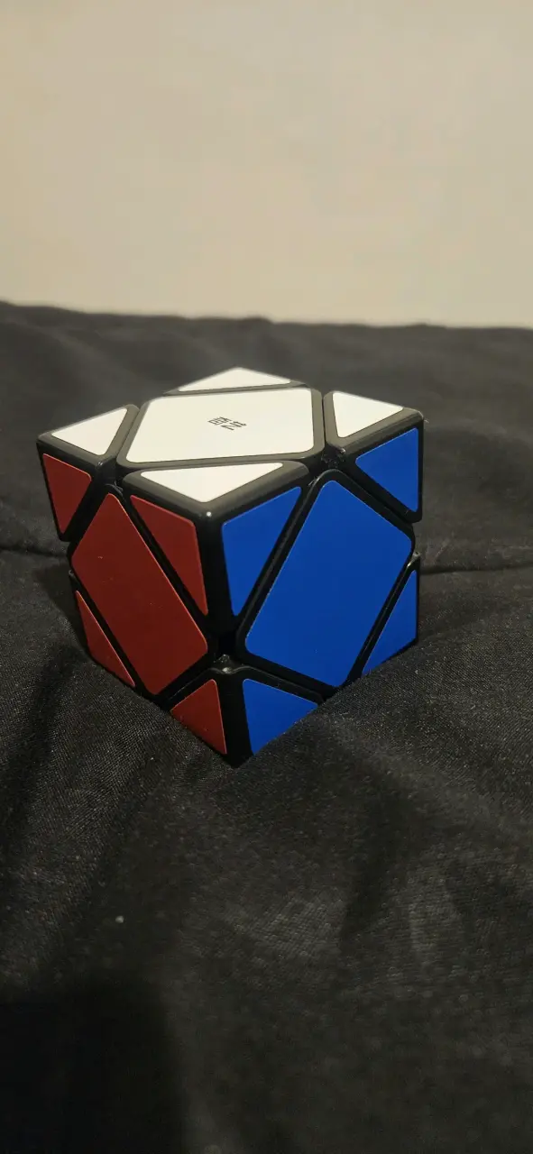 Cubo rubik Skewb - 3