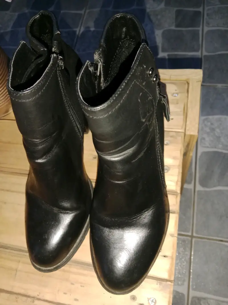 Botines negros de cuero - 2
