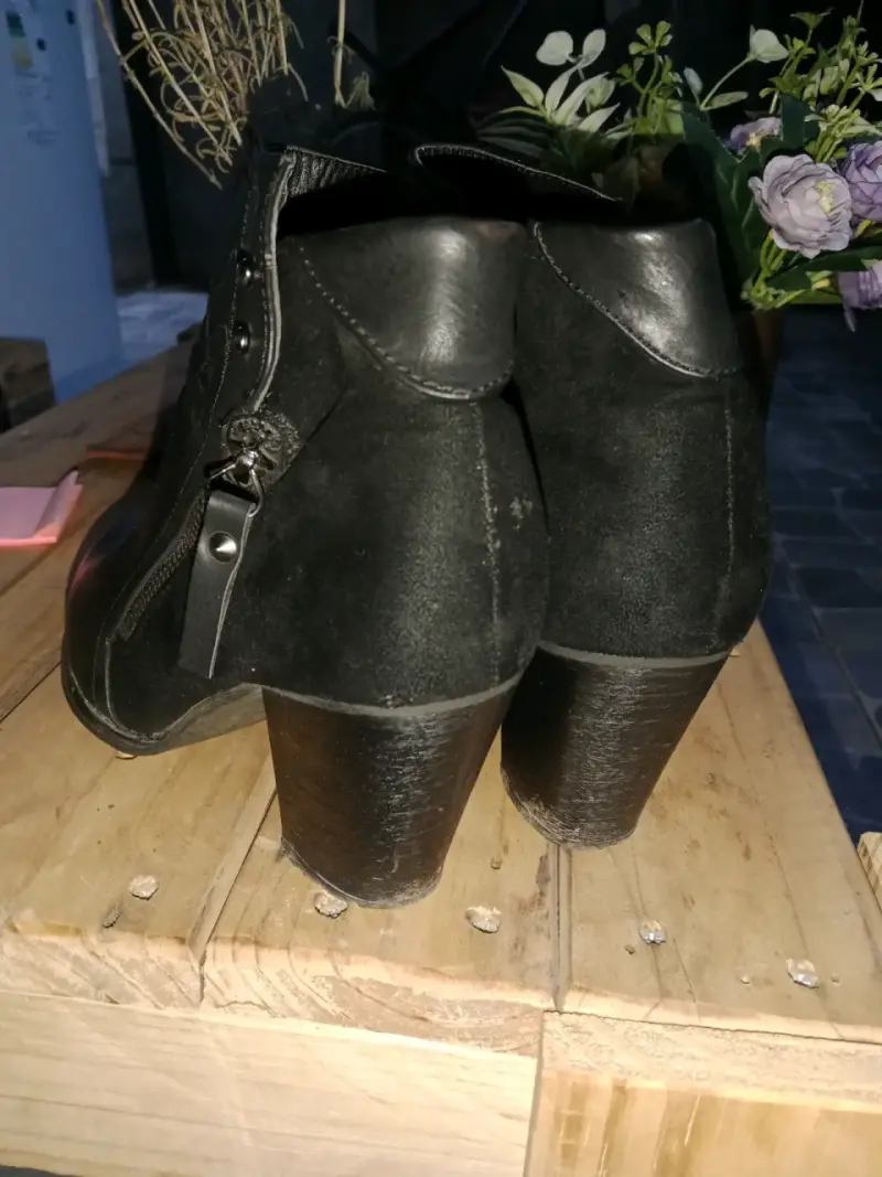 Botines negros de cuero - 3