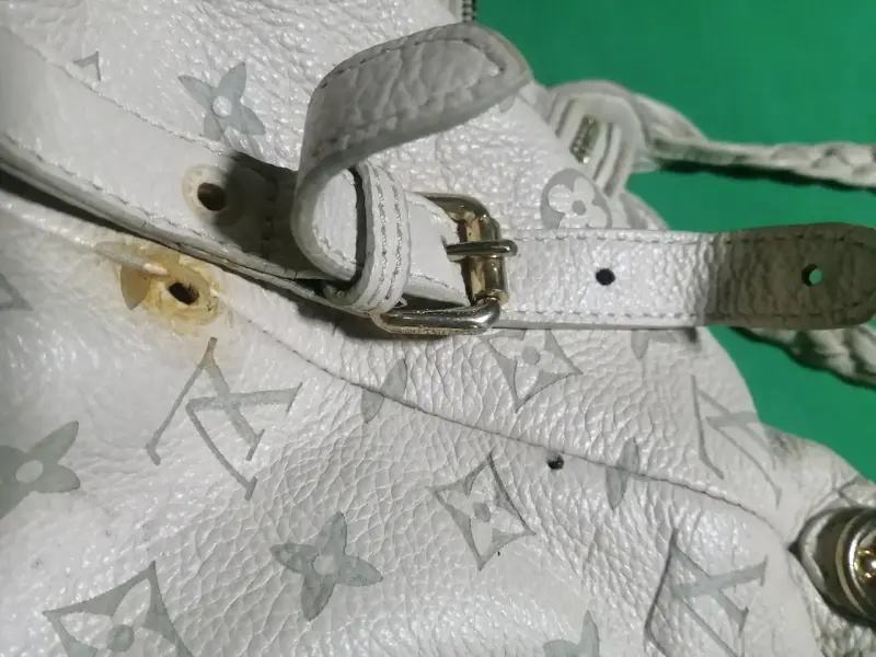 Bolso marca LV con diseño con logo grabado - 6