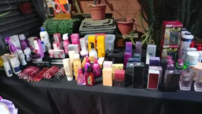 Lote de productos de belleza - miniatura 1
